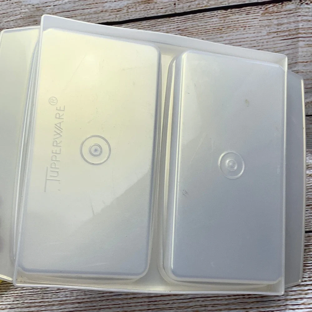 Tupperware Deviled Egg Carrier Tray Holder 12 Eggs‎ Yellow Lid